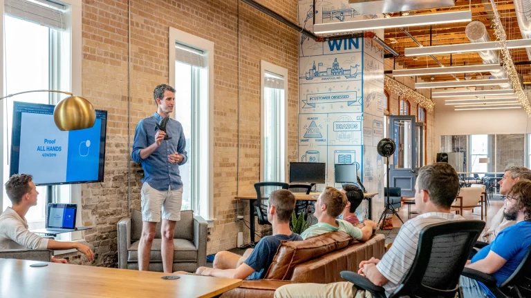 How Rewards Motivate Employees